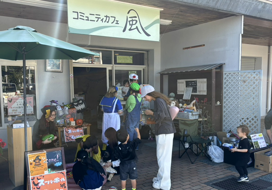 店舗スタッフ